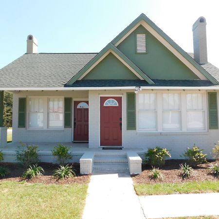 Lawrence Village Bed And Breakfast Swainsboro ภายนอก รูปภาพ