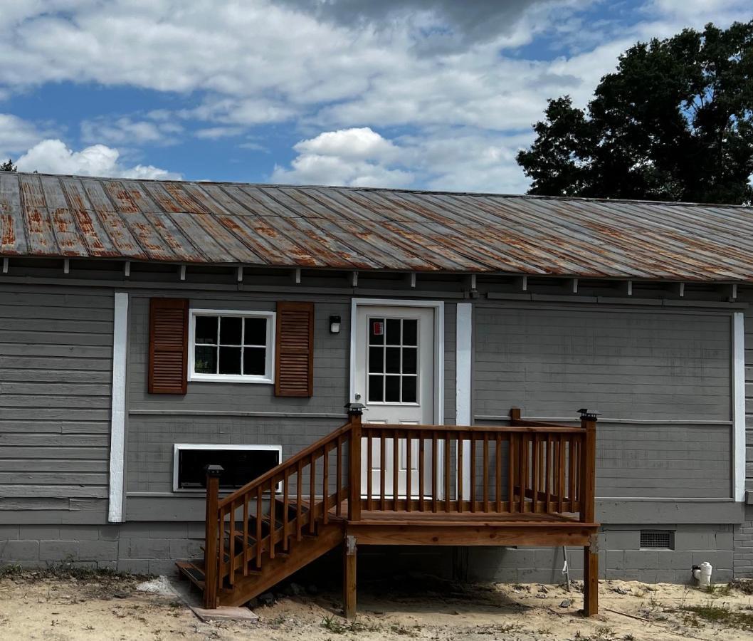 Lawrence Village Bed And Breakfast Swainsboro ภายนอก รูปภาพ
